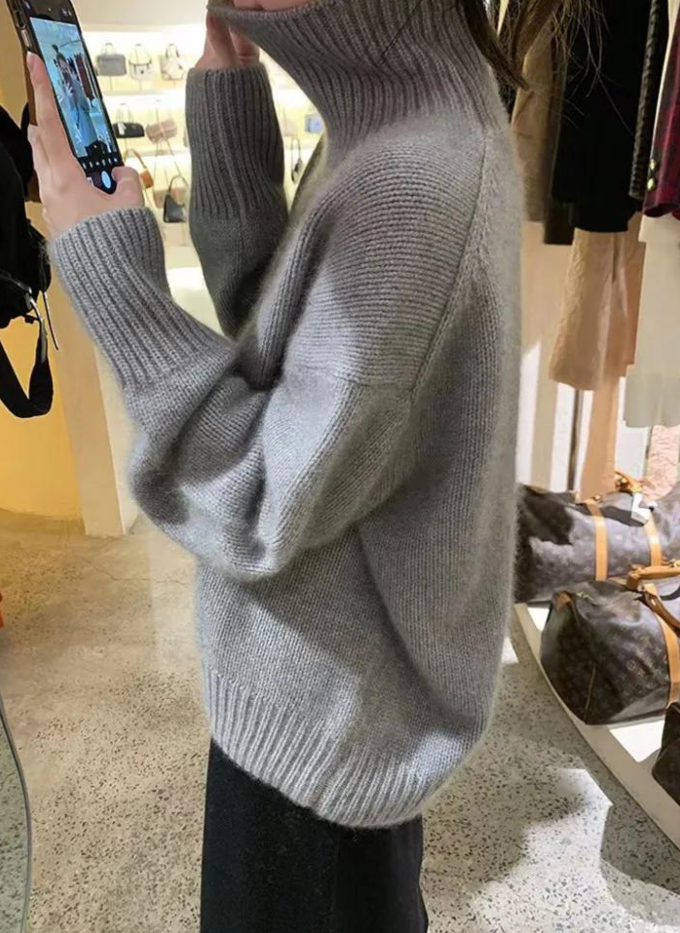 OLIVIA - CASHMERE TURTLENECK SWEATER