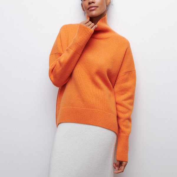 STELLA - TURTLENECK SWEATER