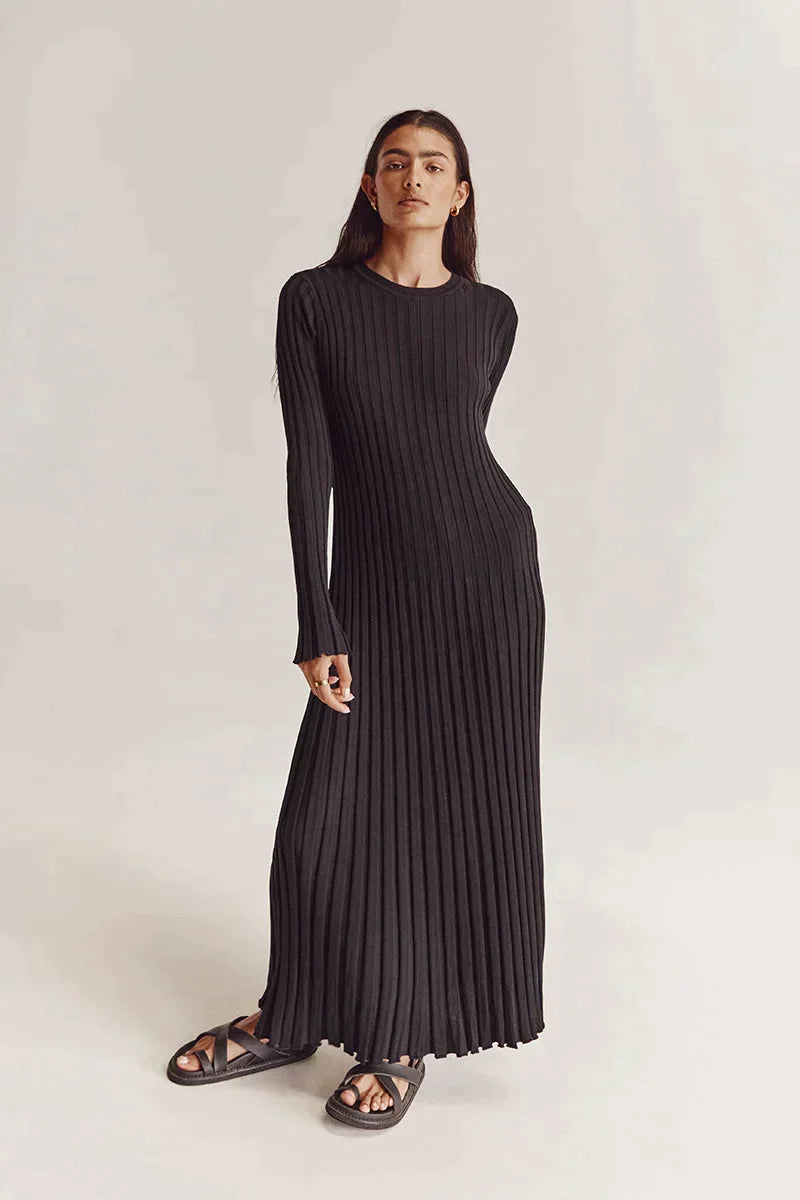 ARELLE - CREW NECK SLEEVED KNIT MIDI DRESS